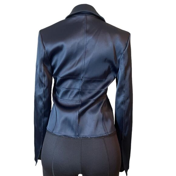 Zara women’s blazer in size Small - Picture 3 of 4
